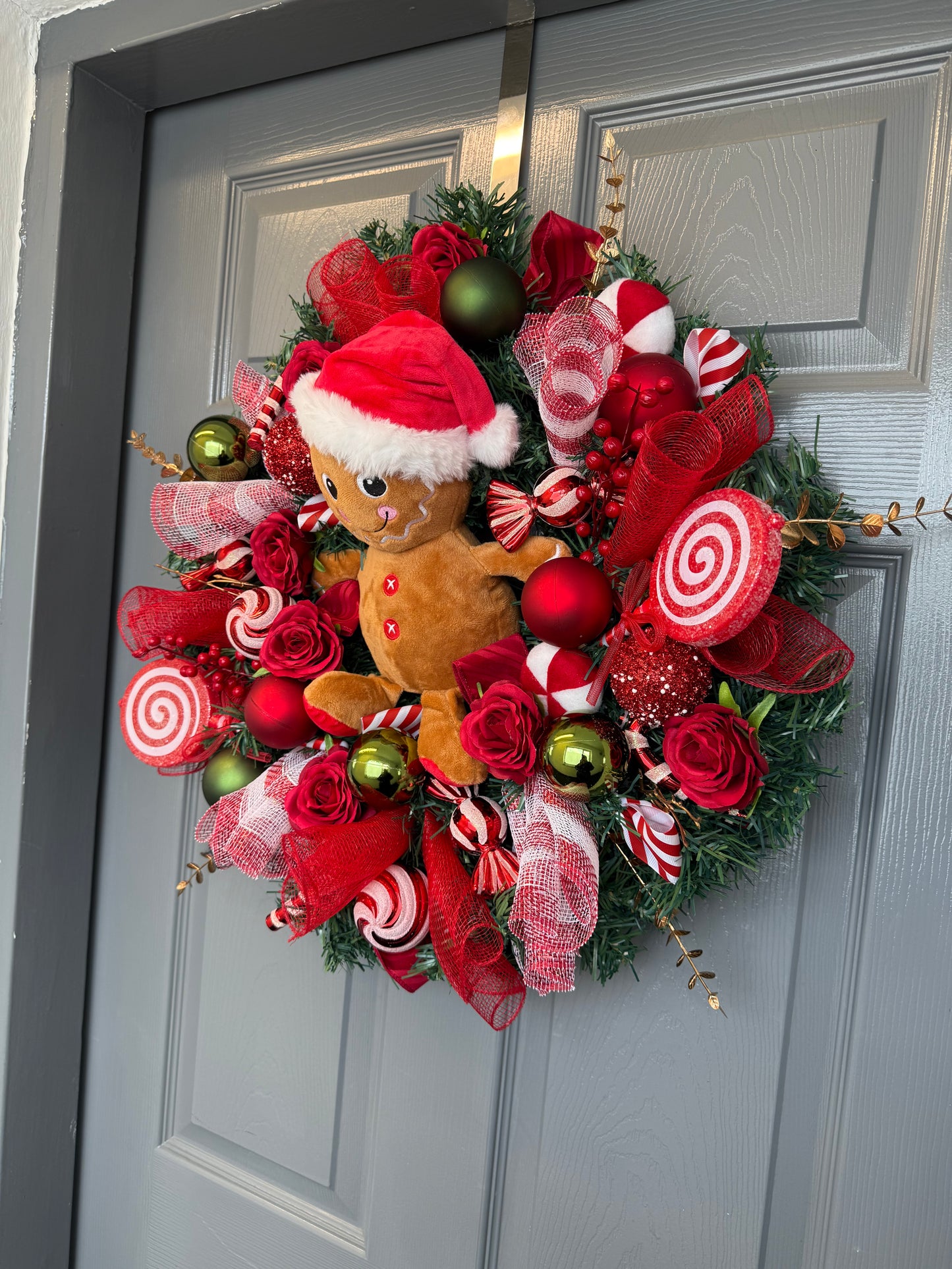 Gingerbread Candy Christmas Wreath | Holiday Door Decor with Gingerbread Man, Candy, Red, Green