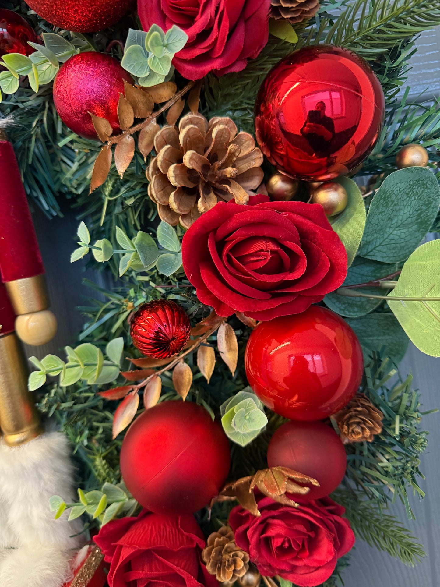 Luxury Nutcracker Christmas Wreath, 60cm Festive Door Wreath, Wooden Nutcracker Centerpiece, Red & Gold Bauble Wreath , Artificial