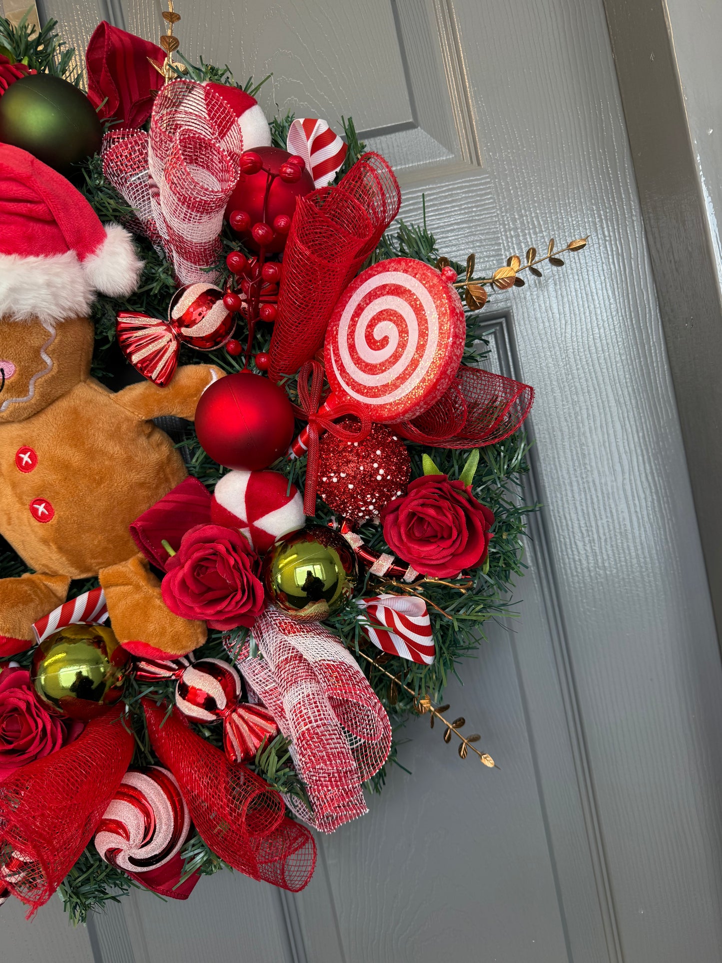 Gingerbread Candy Christmas Wreath | Holiday Door Decor with Gingerbread Man, Candy, Red, Green